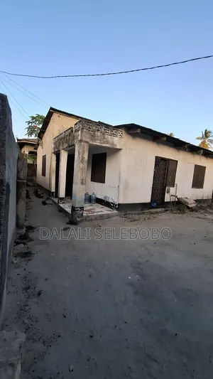 5bdrm Bungalow in Mabibo Sahara for sale