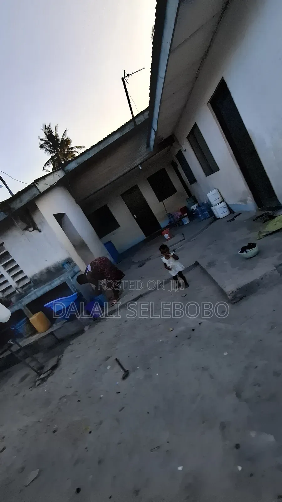 5bdrm Bungalow in Mabibo Sahara for sale