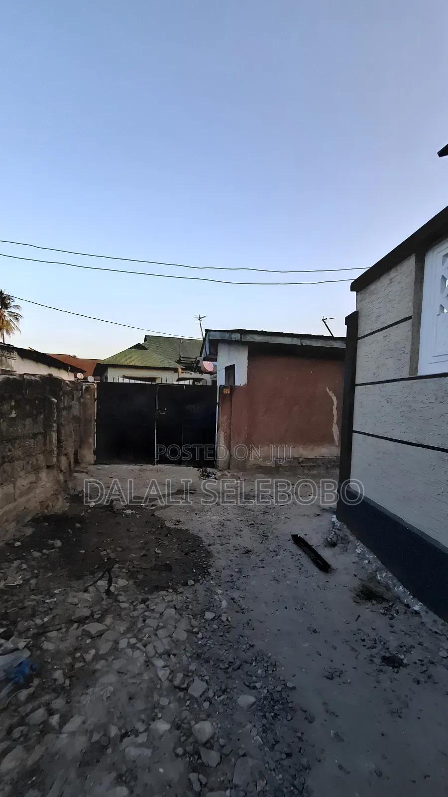 5bdrm Bungalow in Mabibo Sahara for sale