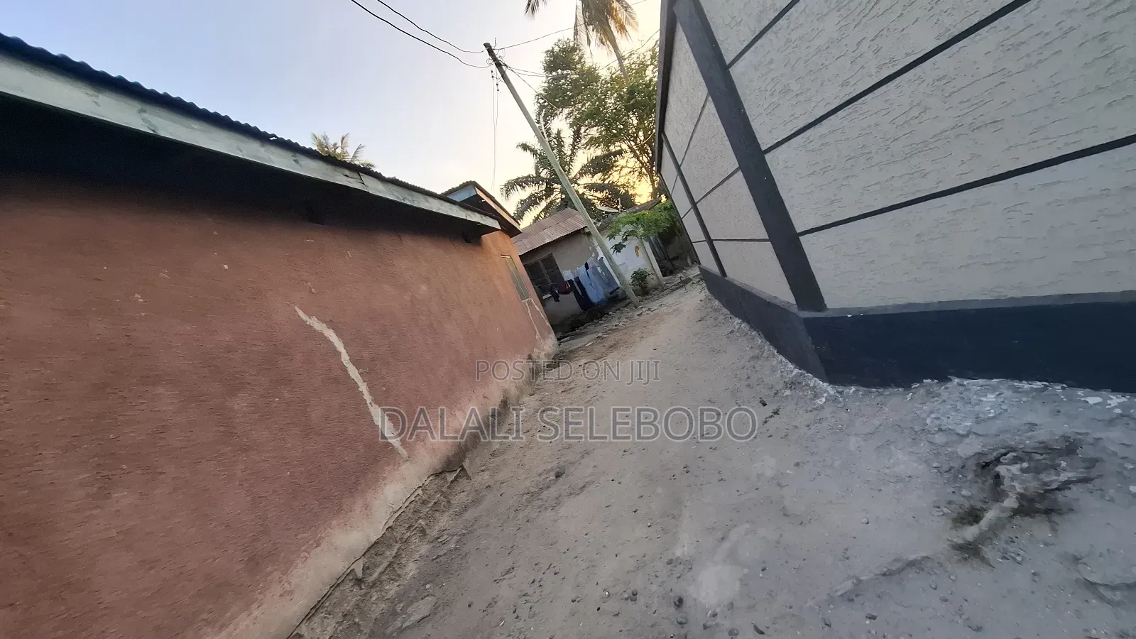 5bdrm Bungalow in Mabibo Sahara for sale