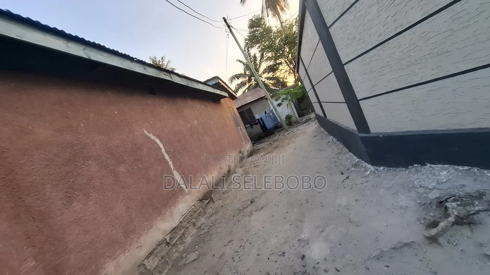 5bdrm Bungalow in Mabibo Sahara for sale