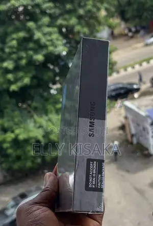 New Samsung Galaxy Z Fold4 256 GB Black