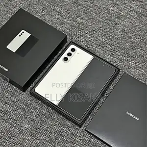New Samsung Galaxy Z Fold 5 256 GB Silver