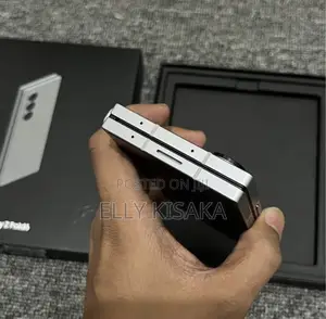 New Samsung Galaxy Z Fold6 256 GB Silver