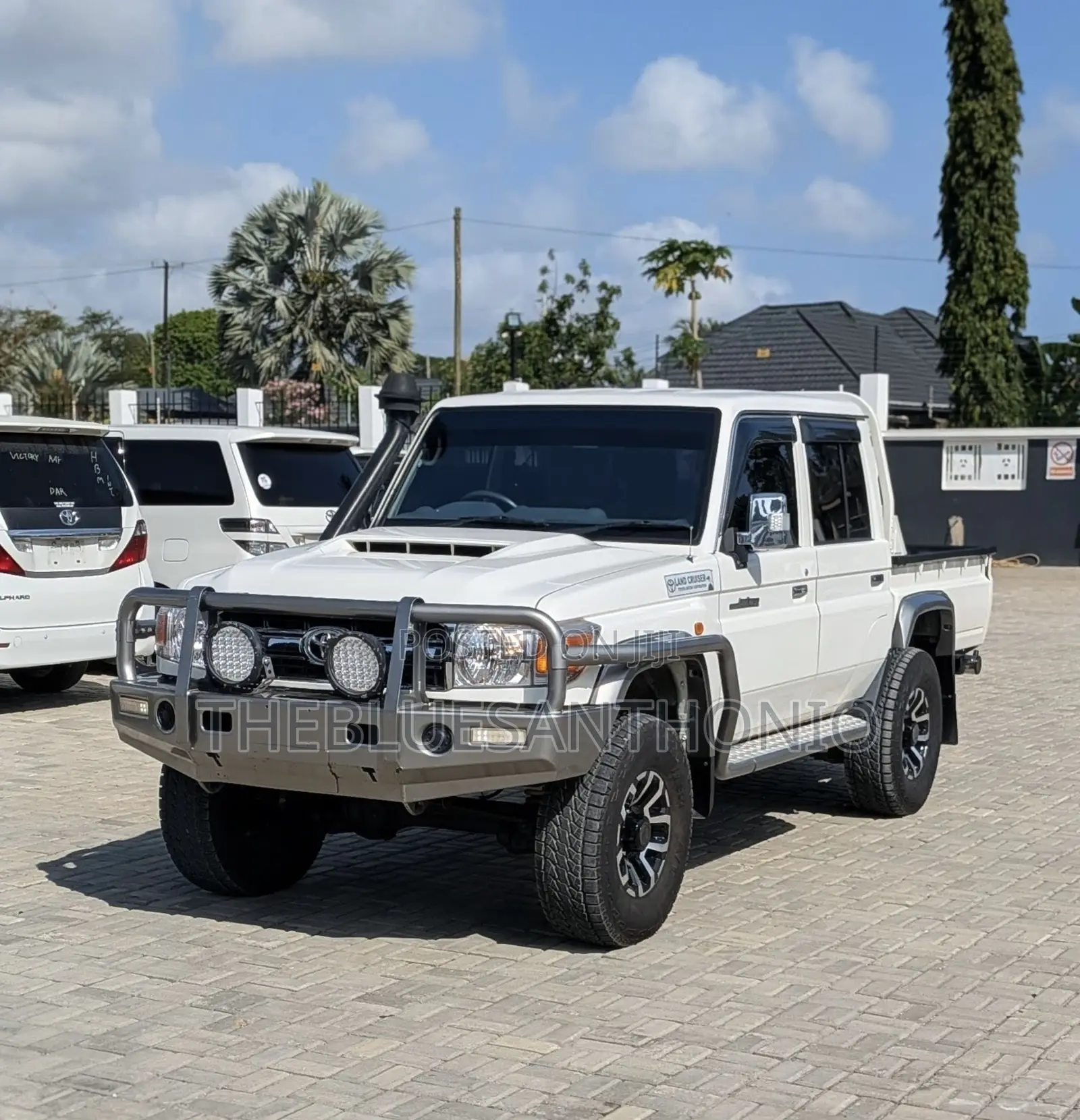 Toyota Land Cruiser 2021 Silver