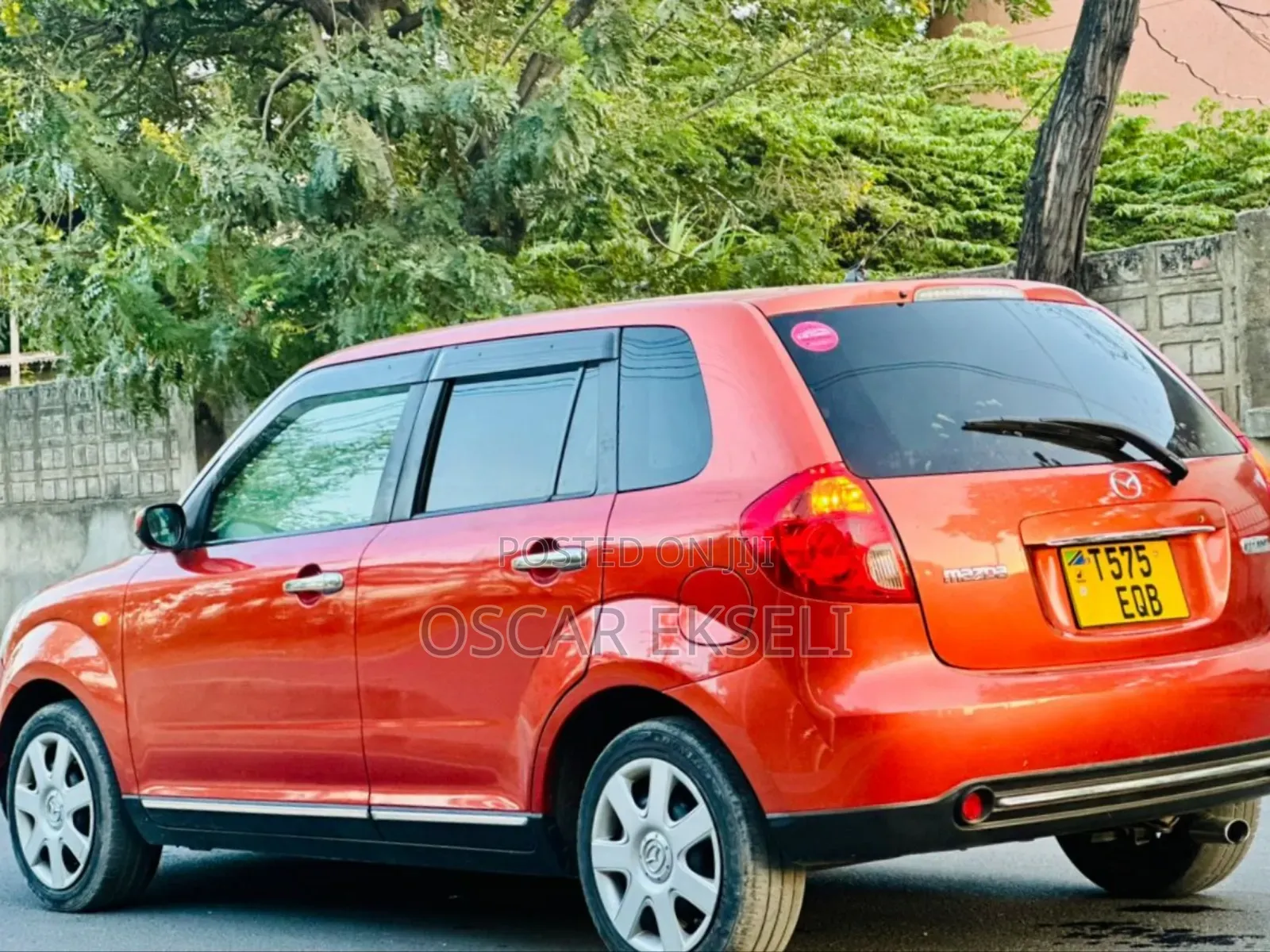 Mazda Verisa 2009 Maroon