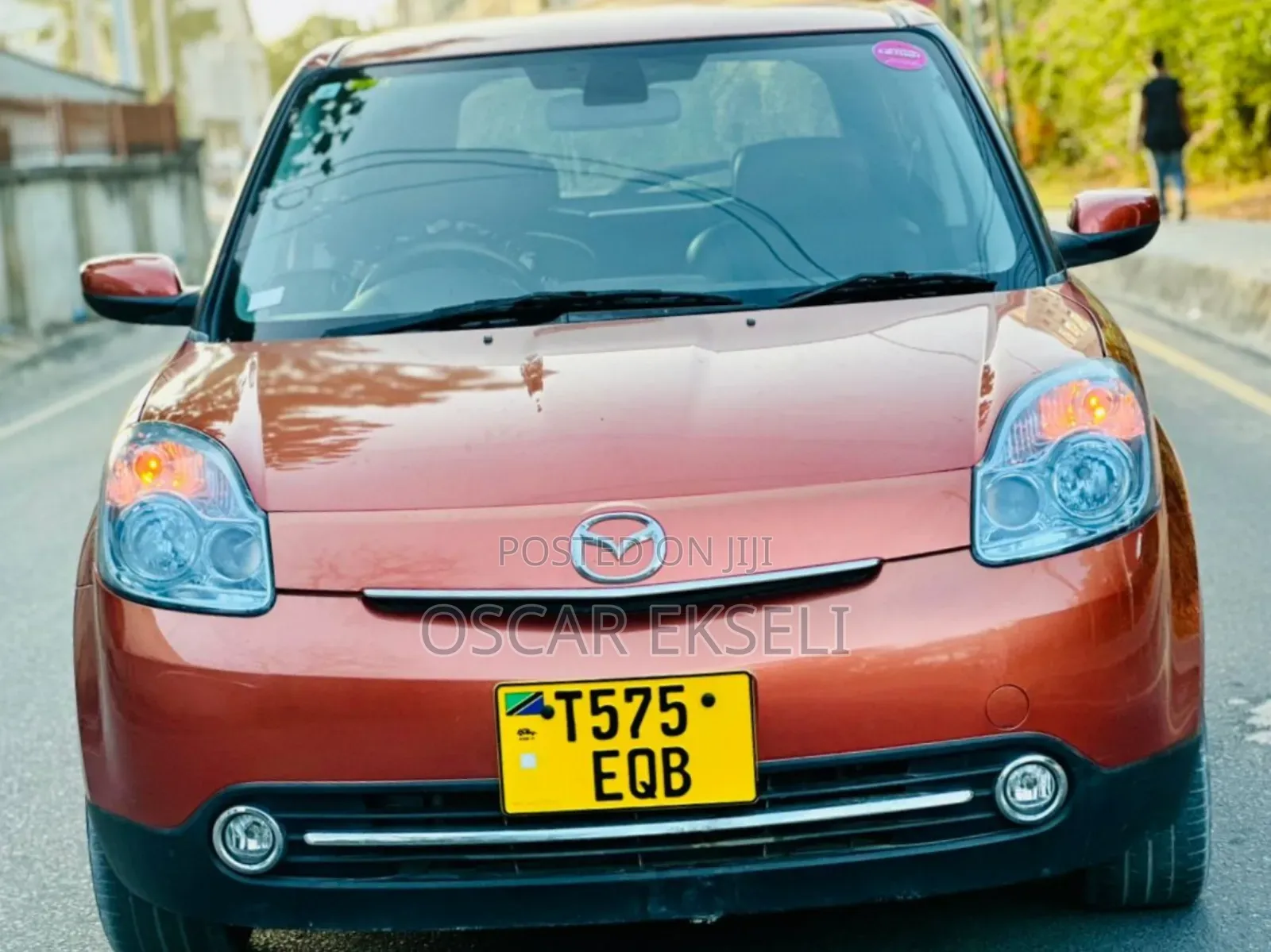 Mazda Verisa 2009 Maroon