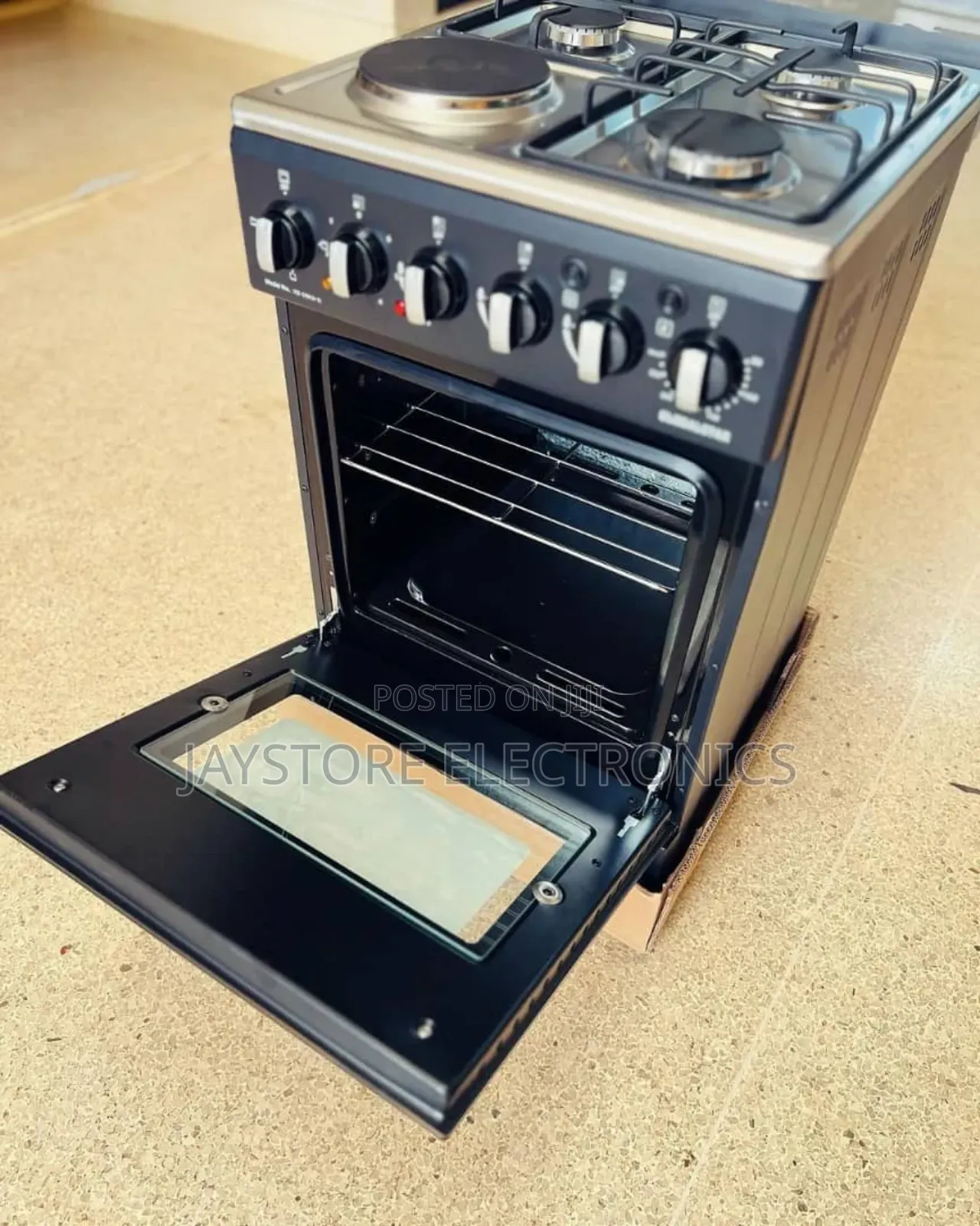 Globalstar Cooker 50×50cm
 ●4 Plates: 3 Gas + 1 Electric