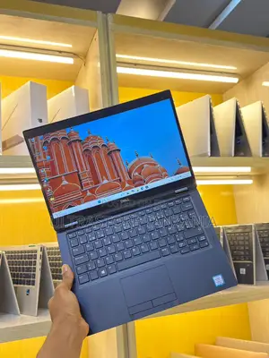 New Laptop Dell Latitude 7390 16GB Intel Core I7 SSD 256GB