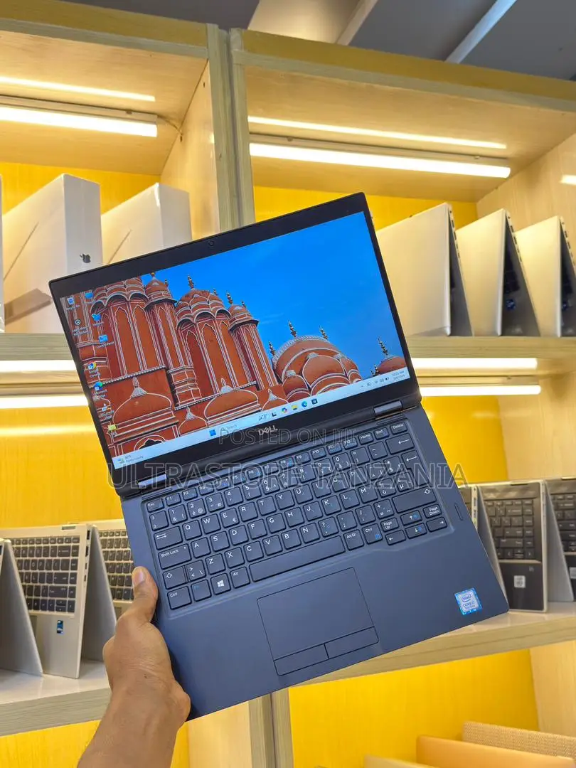 New Laptop Dell Latitude 7390 16GB Intel Core I7 SSD 256GB