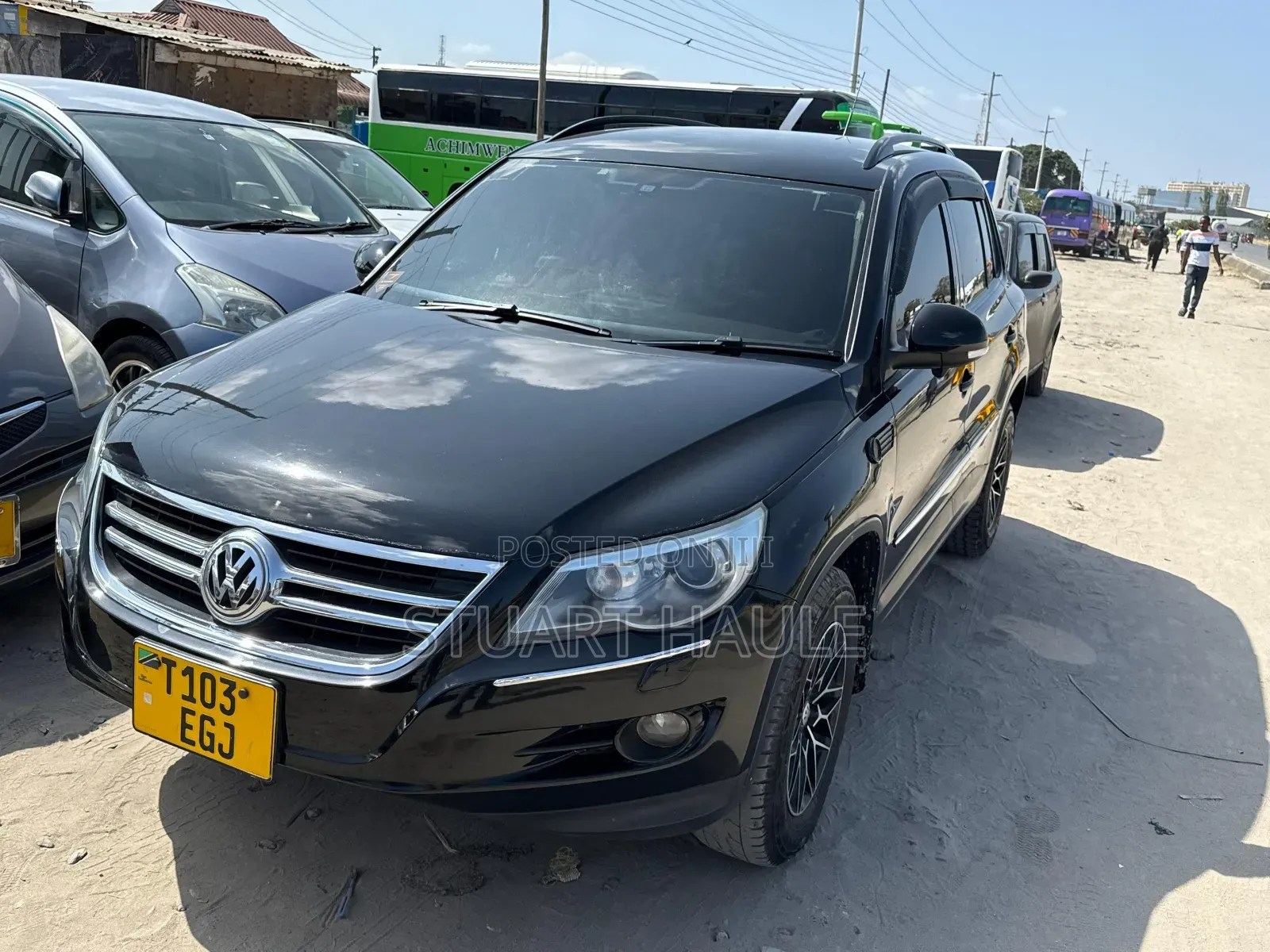 Volkswagen Tiguan 2010 Black