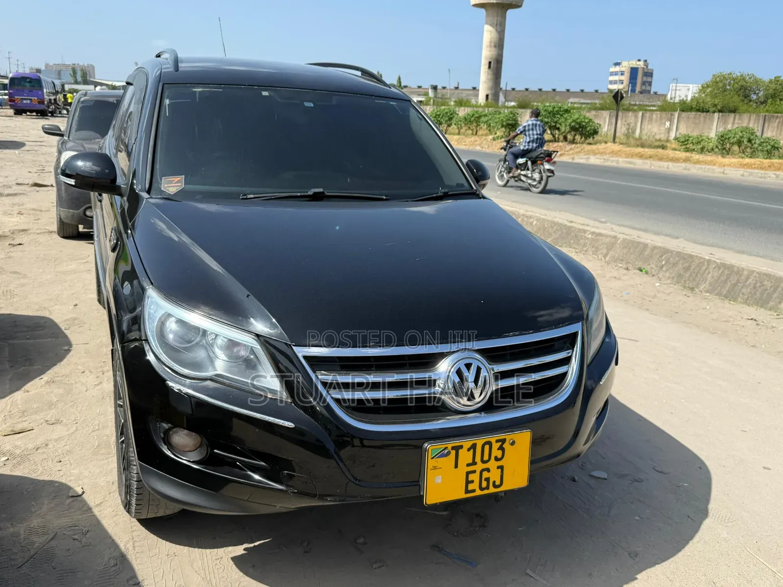 Volkswagen Tiguan 2010 Black