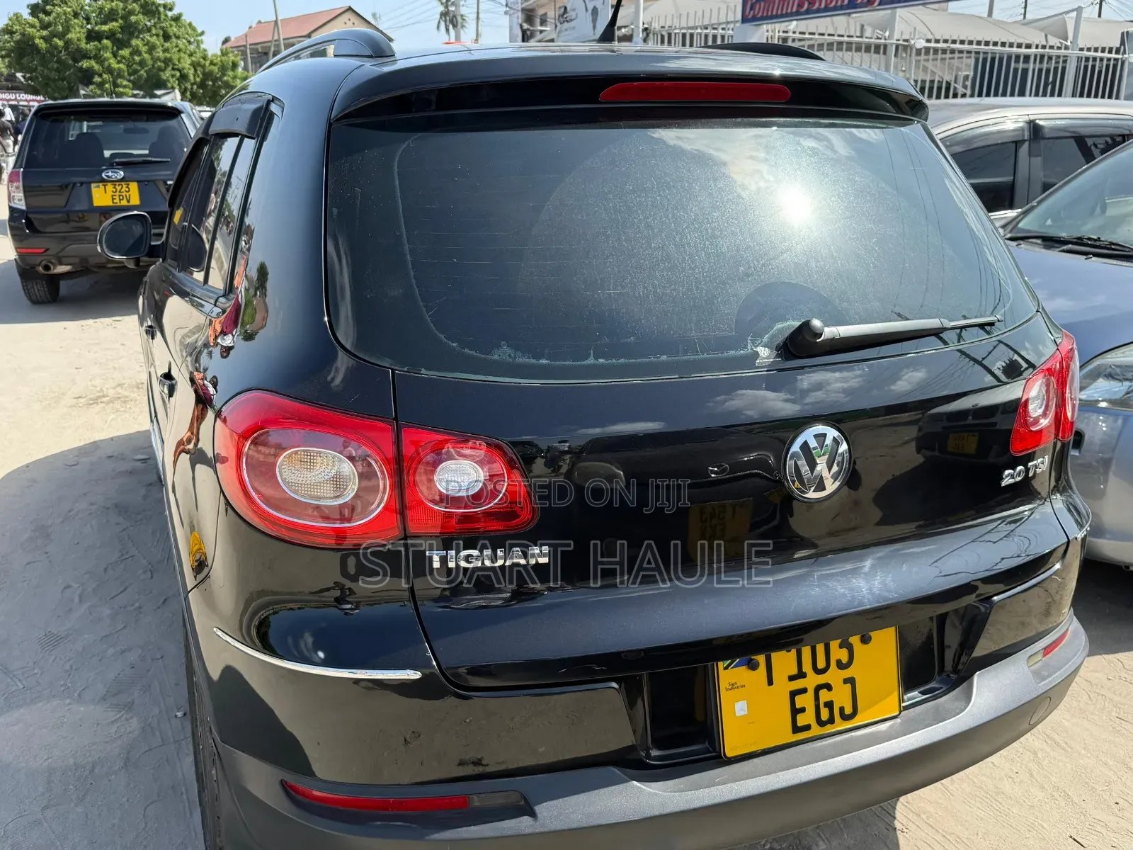 Volkswagen Tiguan 2010 Black