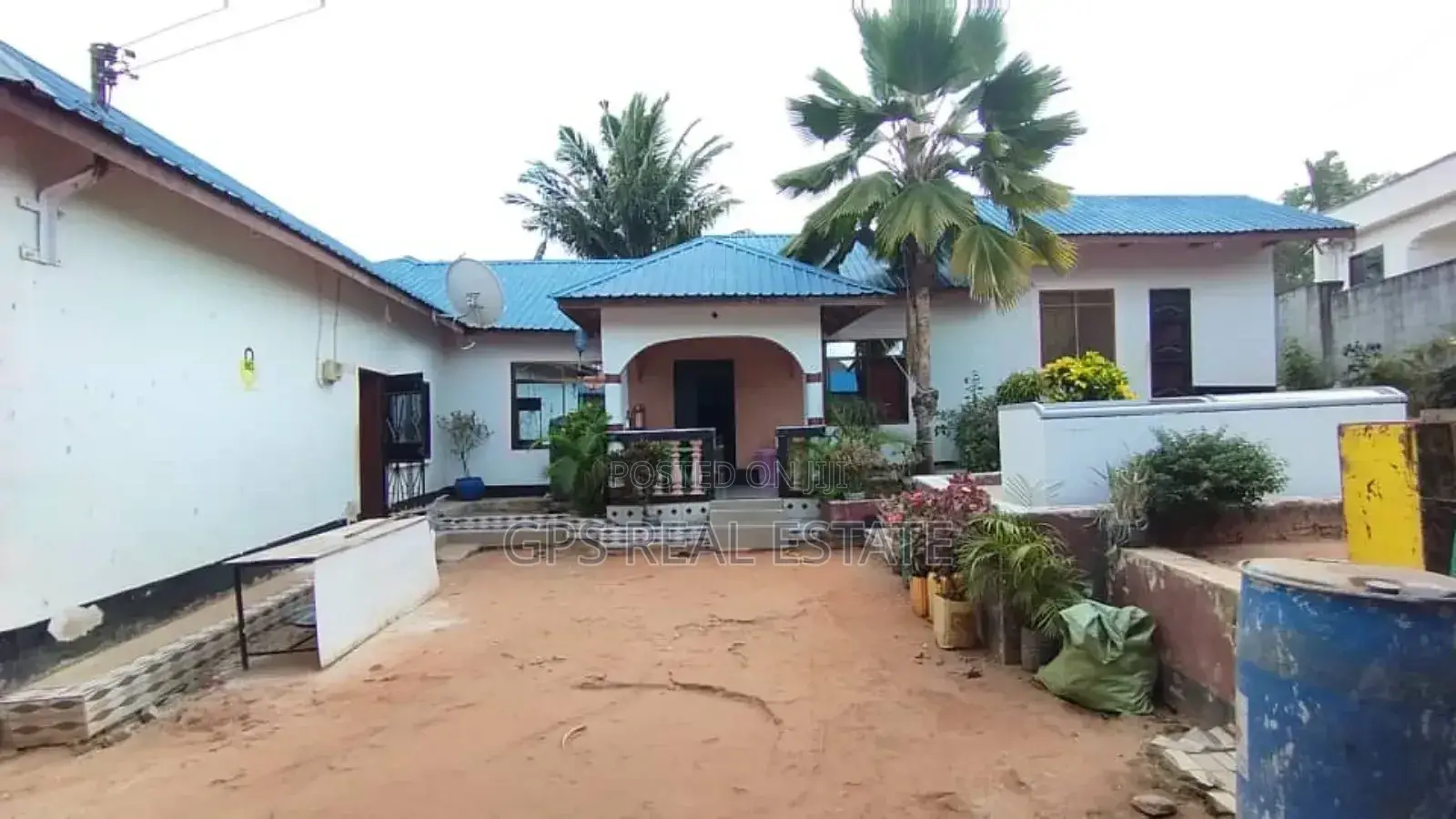 11bdrm Apartment in Pugu Shule, Ilala for sale