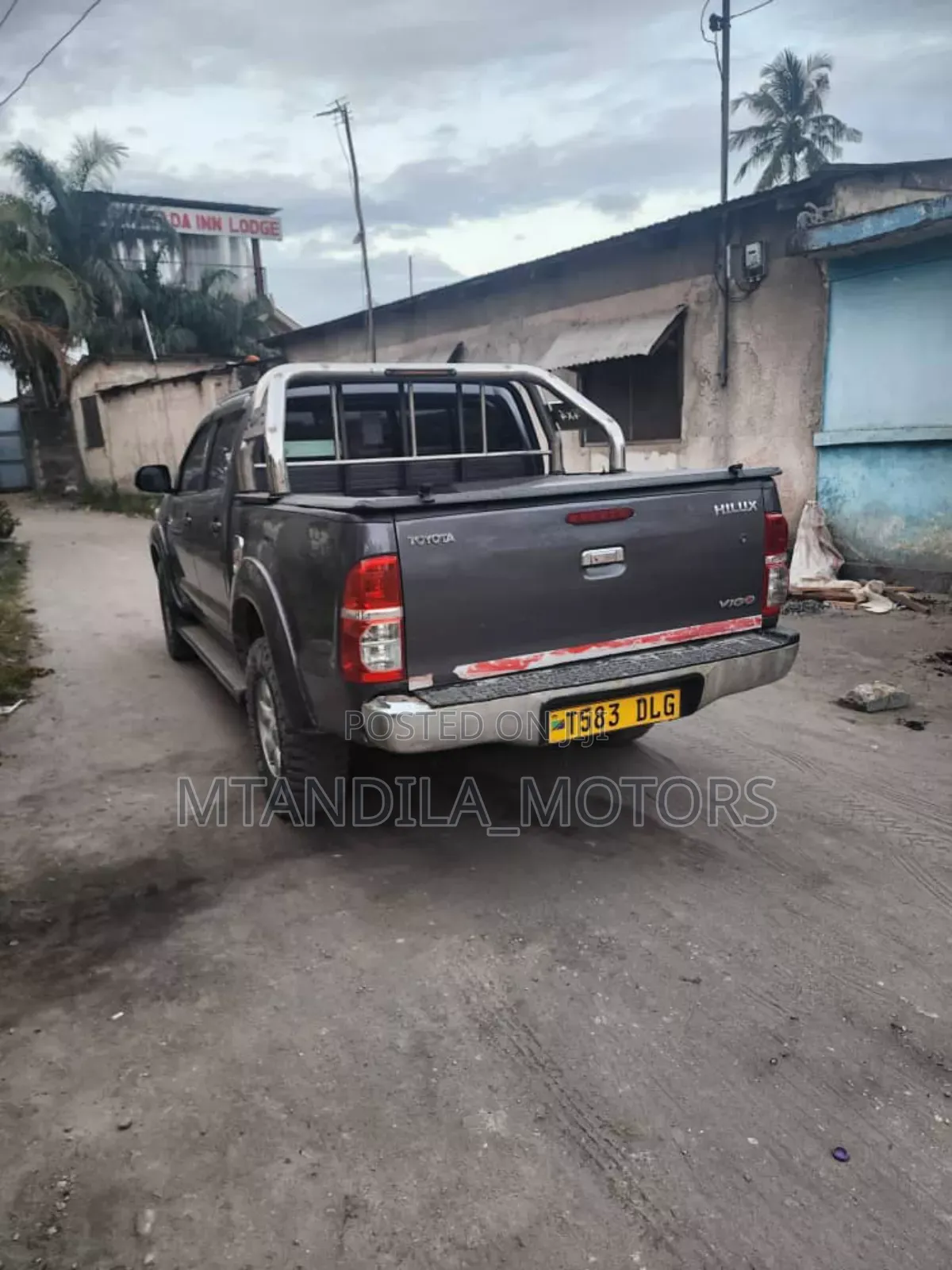 Toyota Hilux 2010 Gray