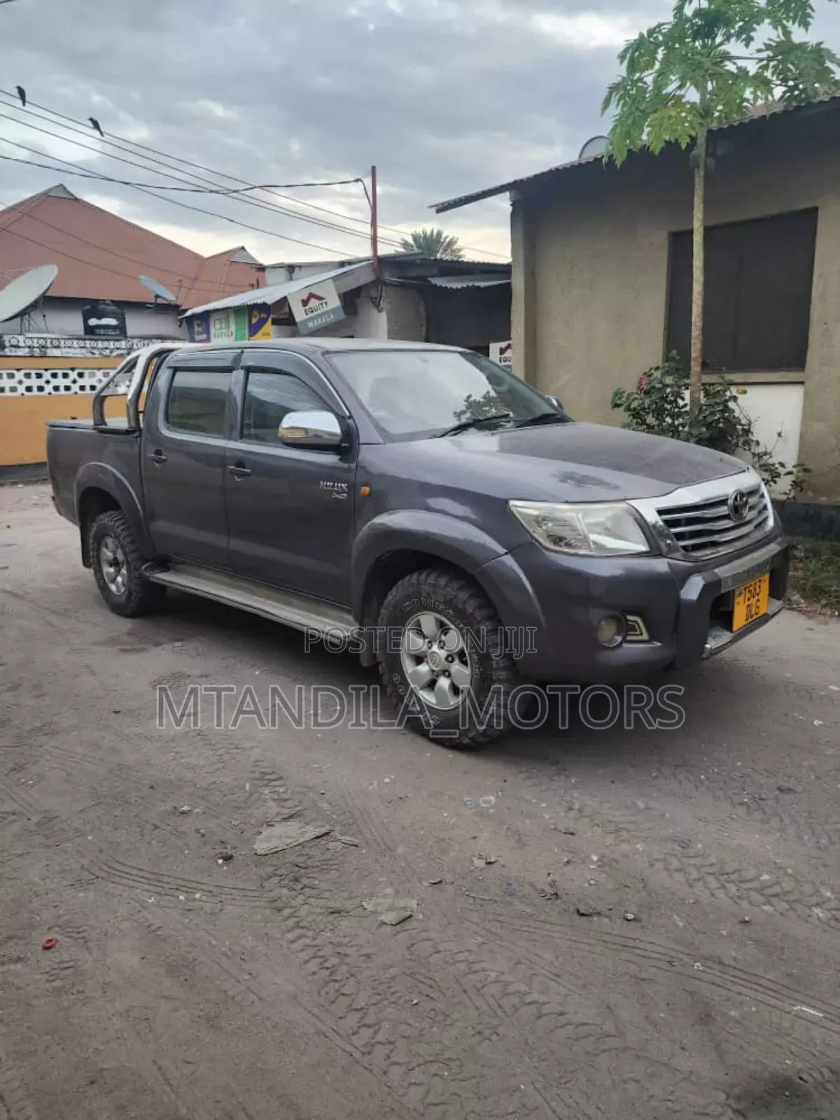 Toyota Hilux 2010 Gray