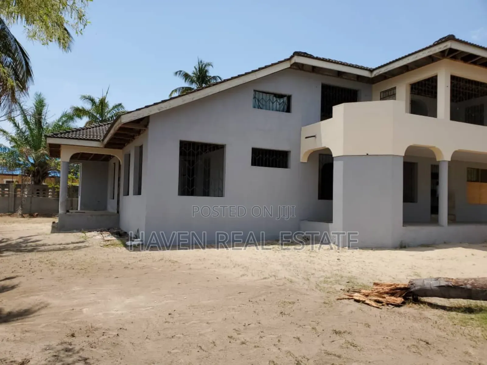 5bdrm House in Kunduchi for sale