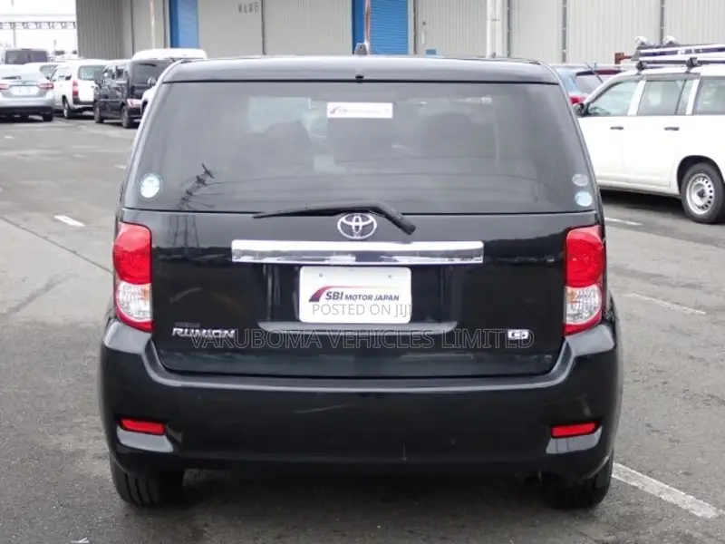 Toyota Corolla Rumion 2008 Black