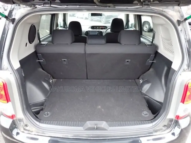 Toyota Corolla Rumion 2008 Black