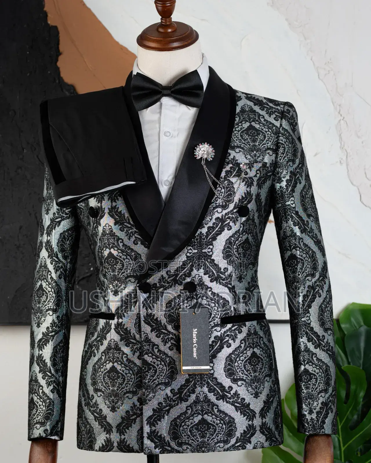Suti Ya Staili Ya Kipekee–Signature Style Suit