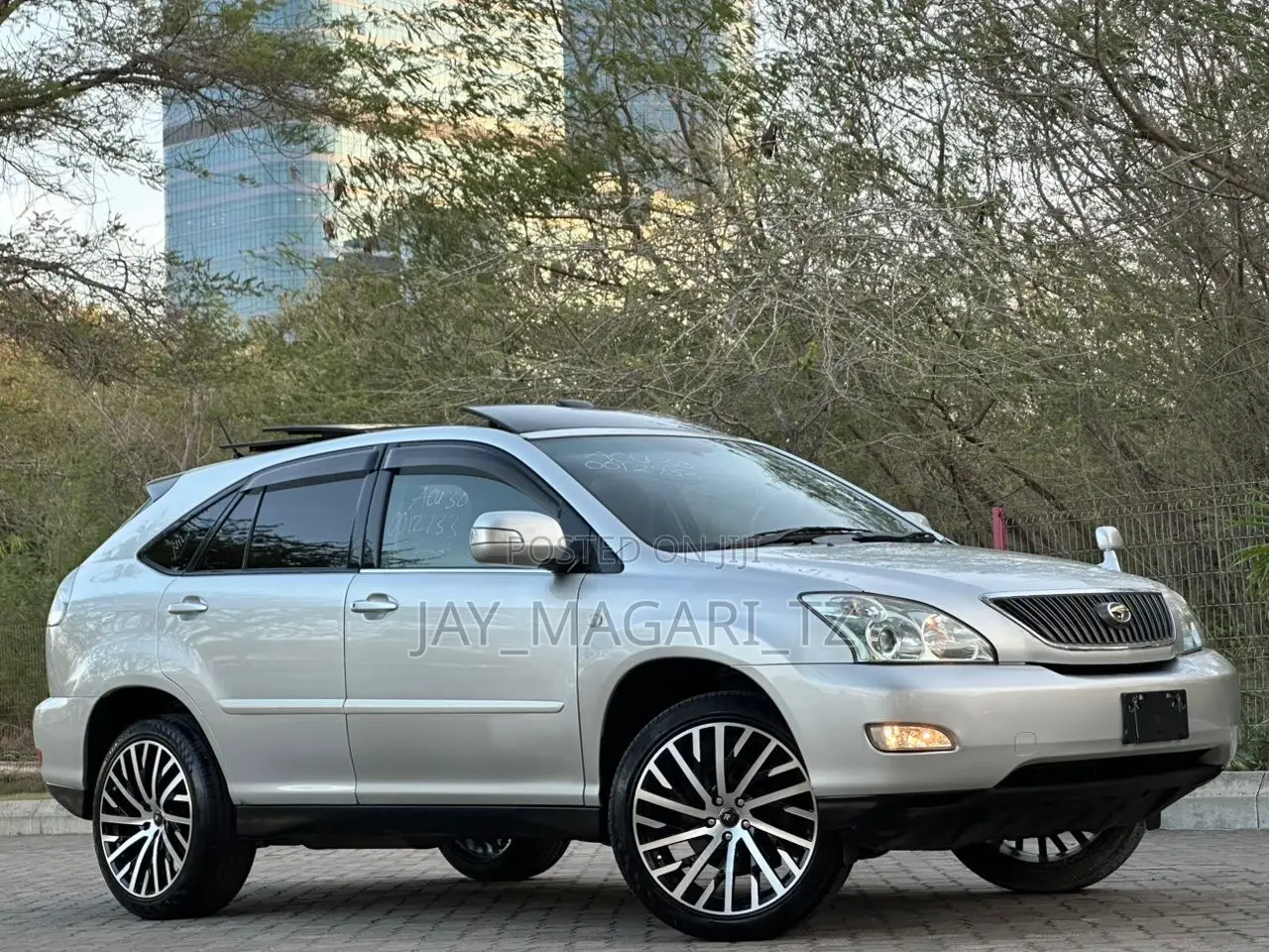 Toyota Harrier 2004 Silver