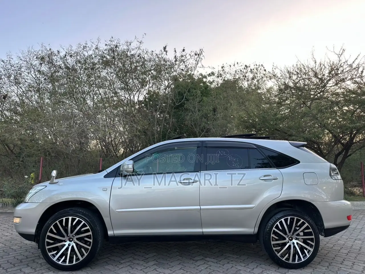 Toyota Harrier 2004 Silver