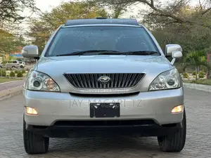 Toyota Harrier 2004 Silver