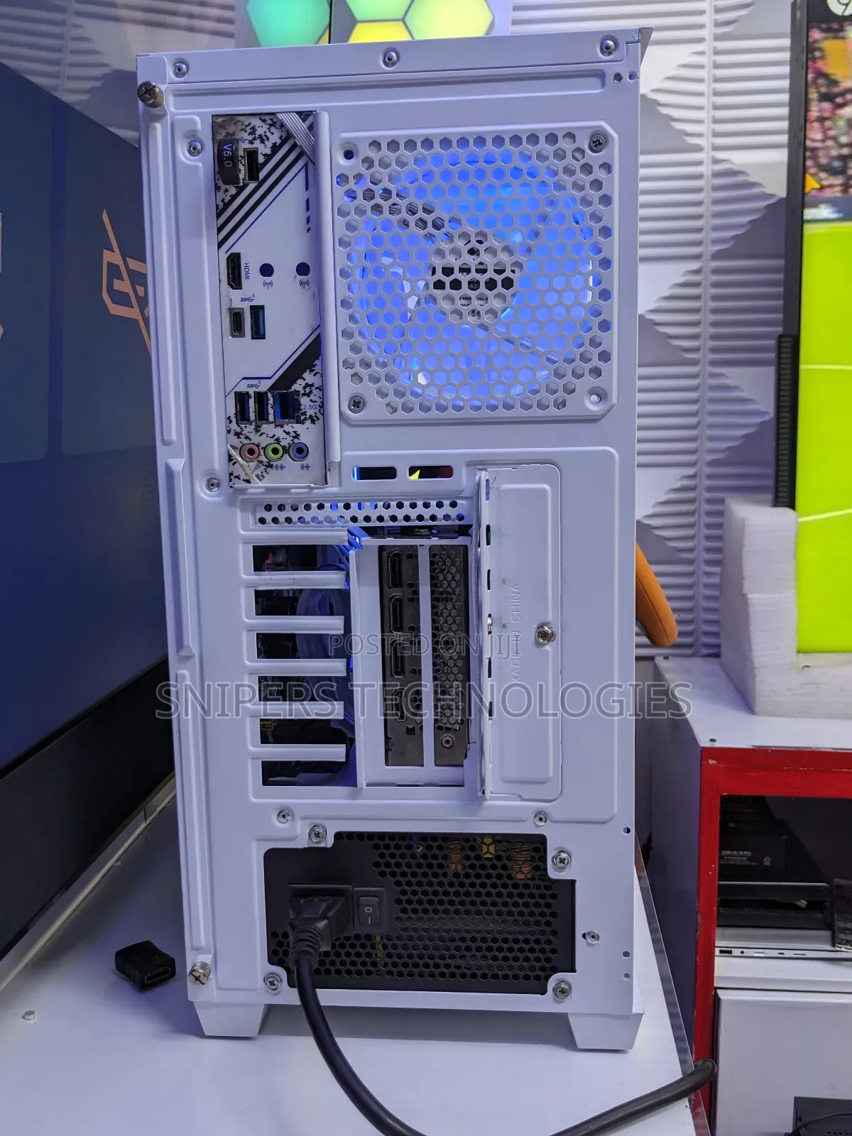 New Gigabyte GB-BSi3AL-6100 32GB Intel Core I9 HDD+SSD 4T