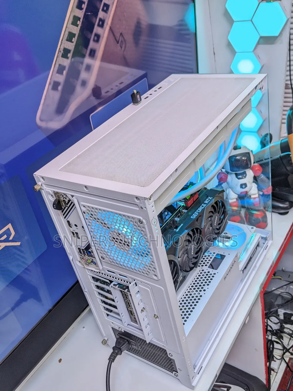 New Gigabyte GB-BSi3AL-6100 32GB Intel Core I9 HDD+SSD 4T