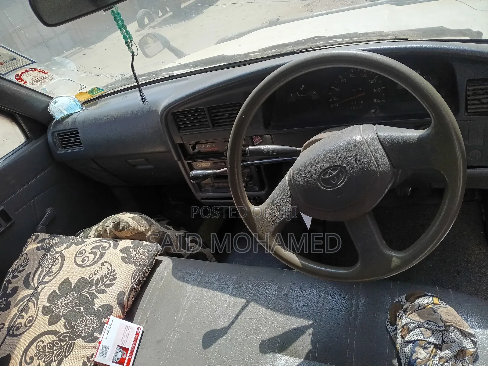 Toyota Hilux 1994 White