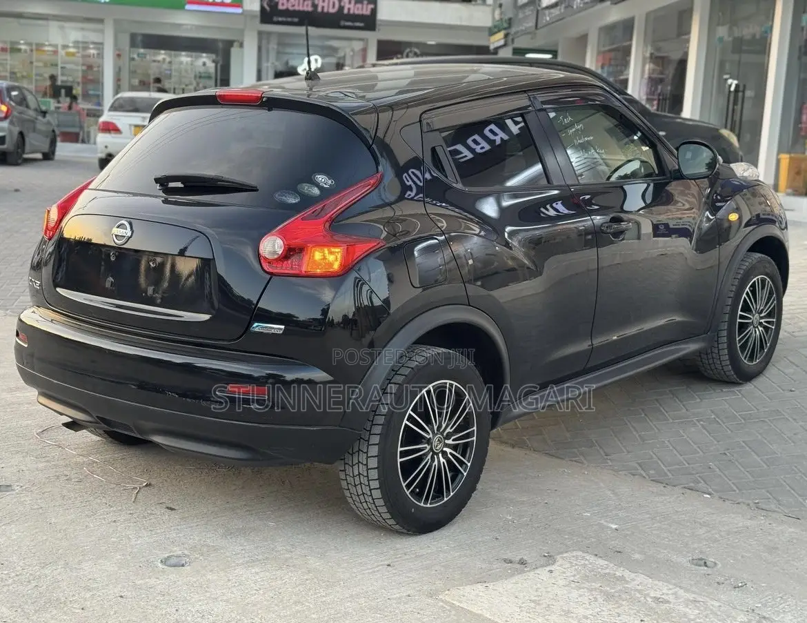 Nissan Juke 2011 Black