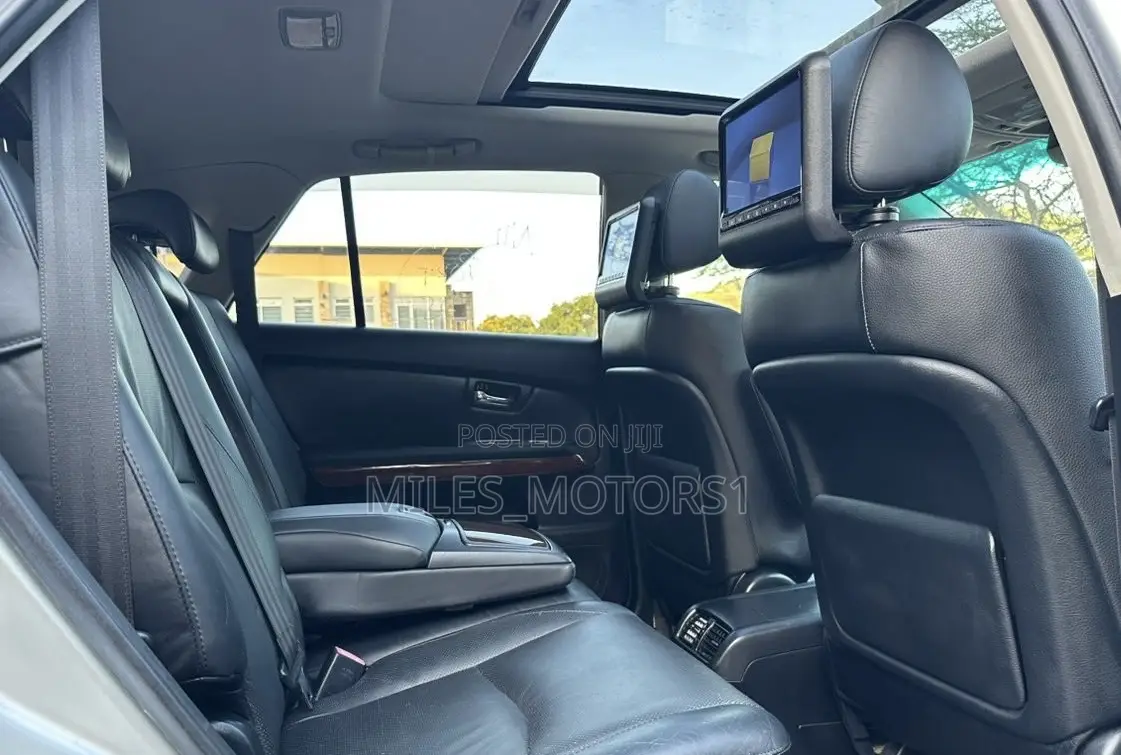 Toyota Harrier 2004 Silver