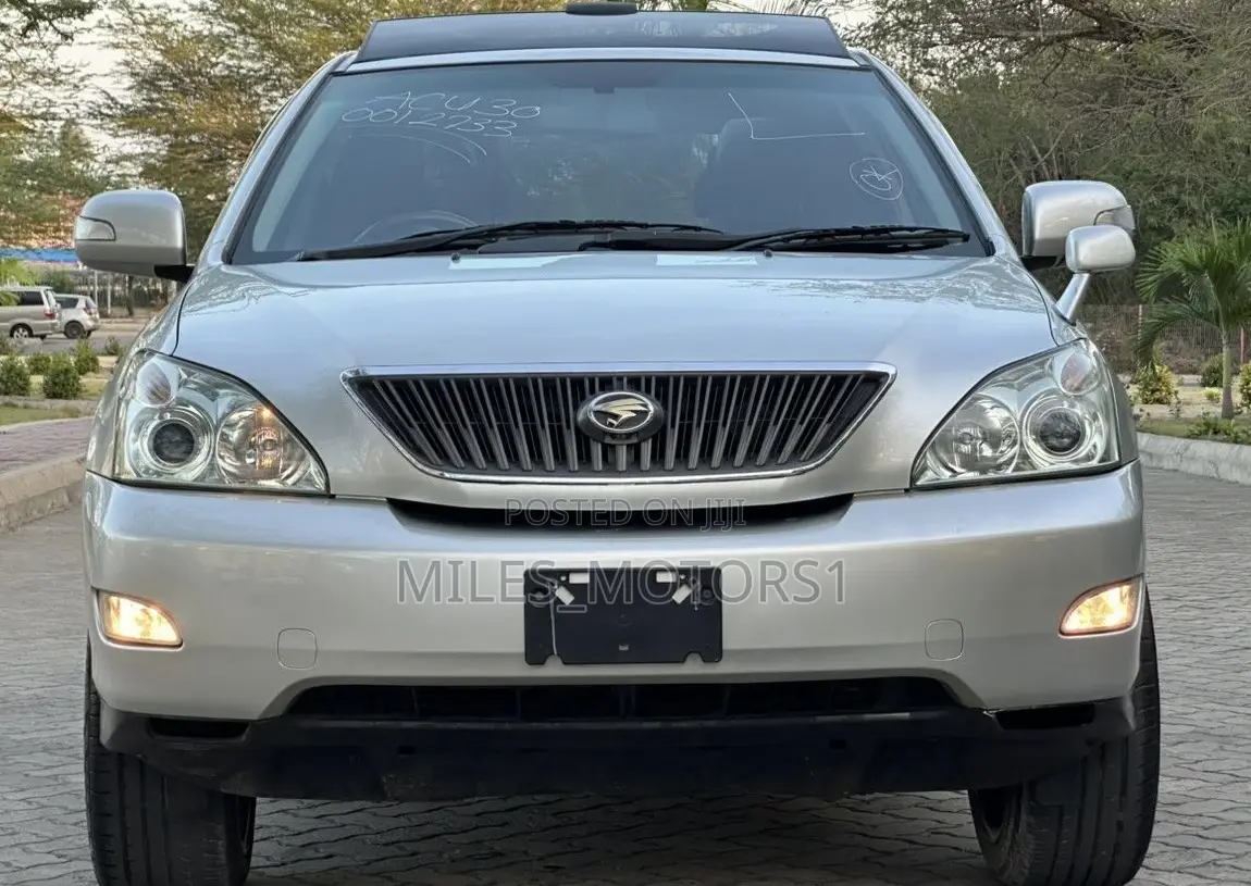 Toyota Harrier 2004 Silver