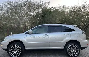 Toyota Harrier 2004 Silver