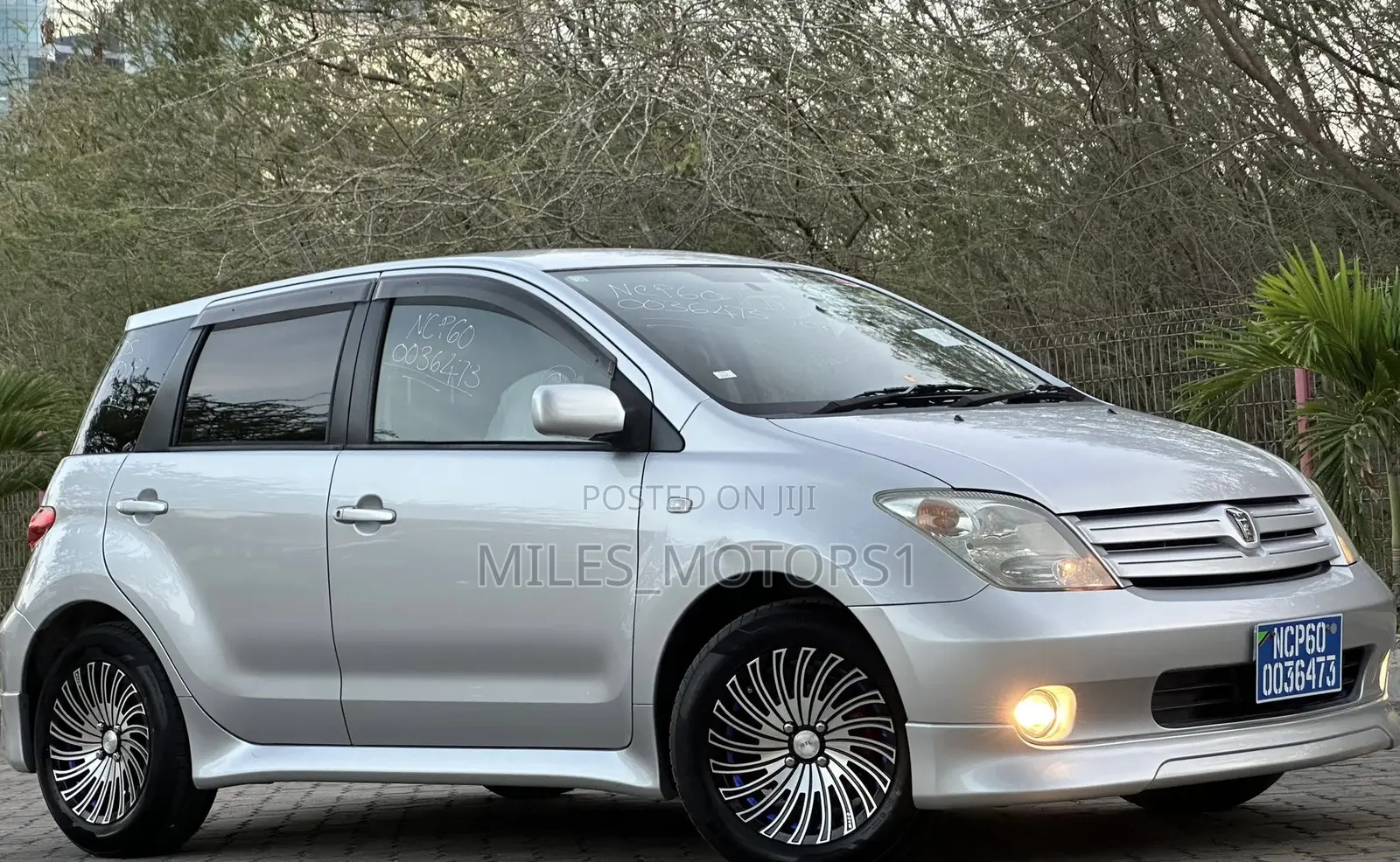 Toyota IST 2003 Silver