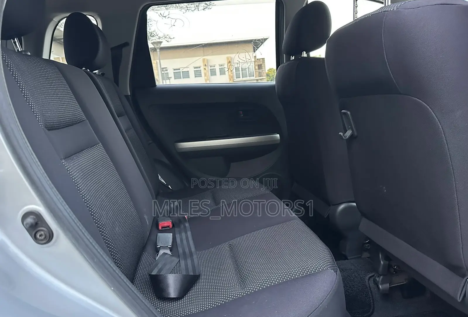 Toyota IST 2003 Silver