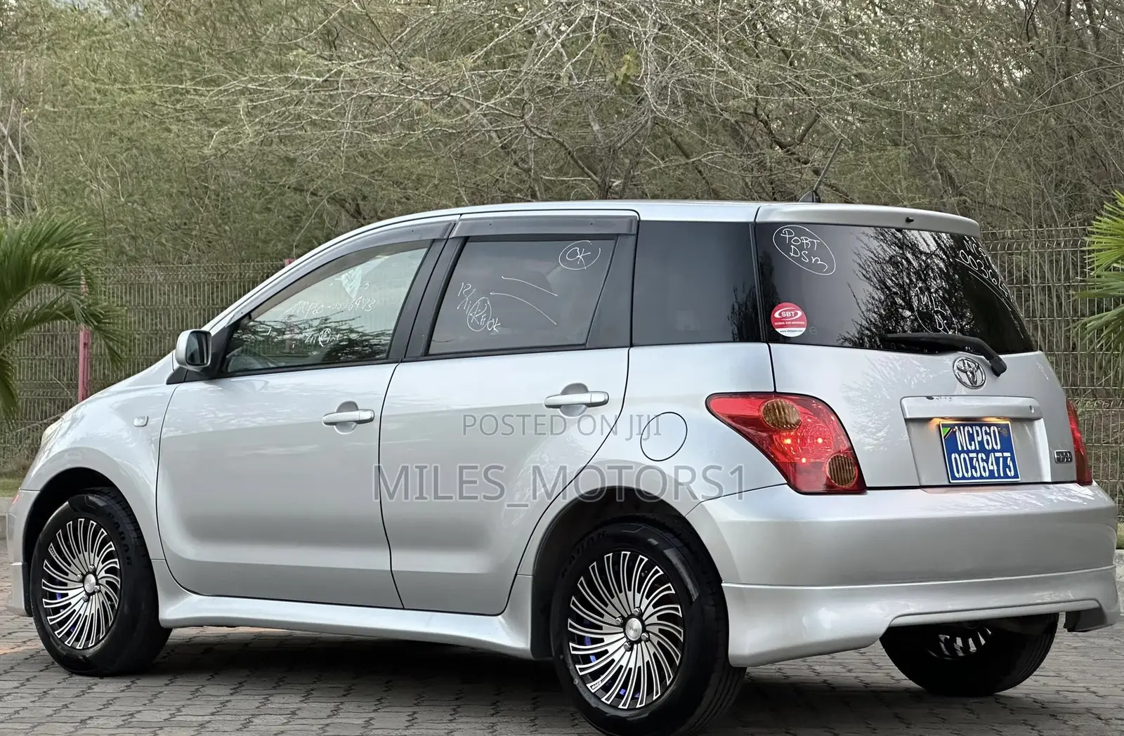 Toyota IST 2003 Silver