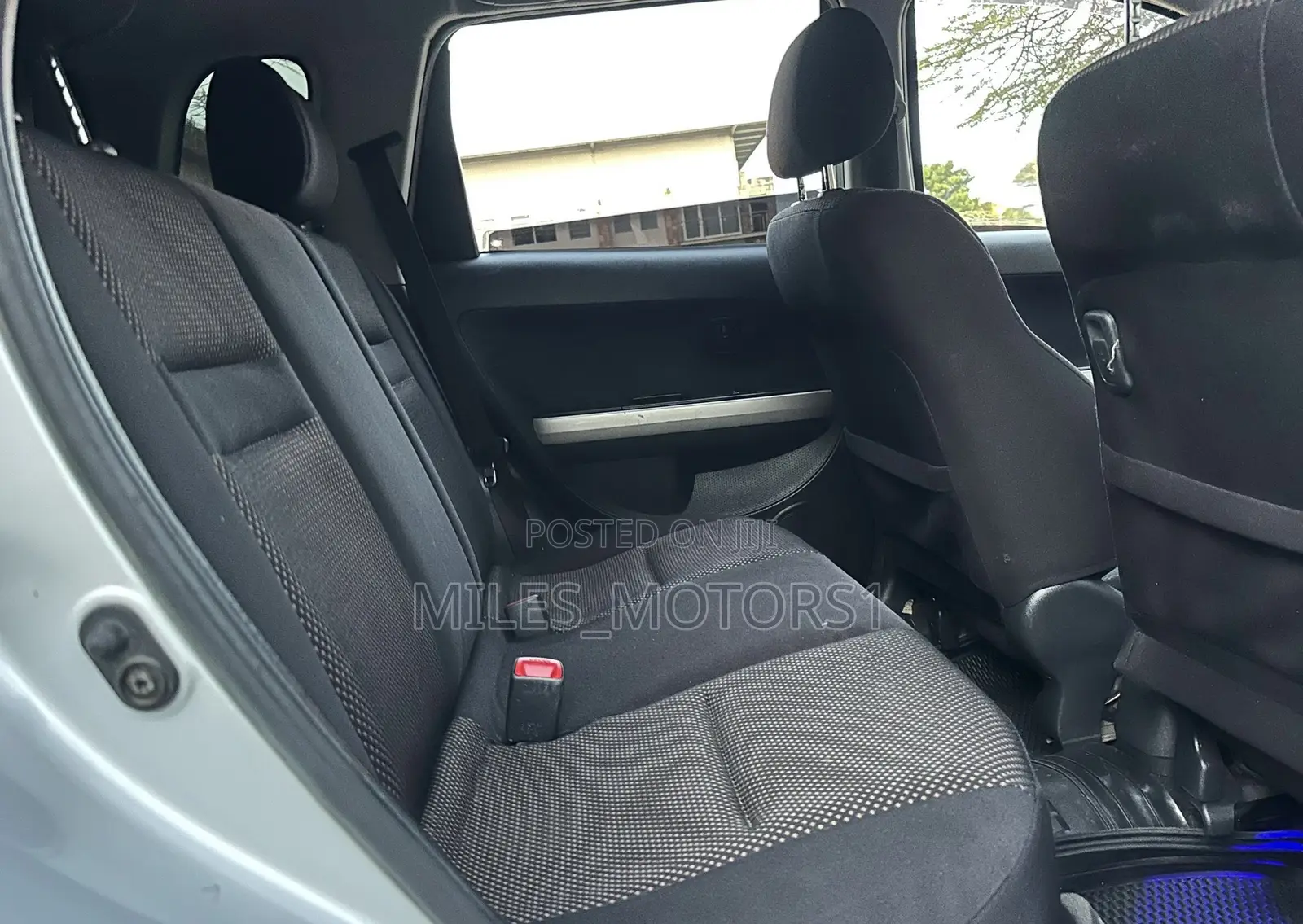 Toyota IST 2004 Silver