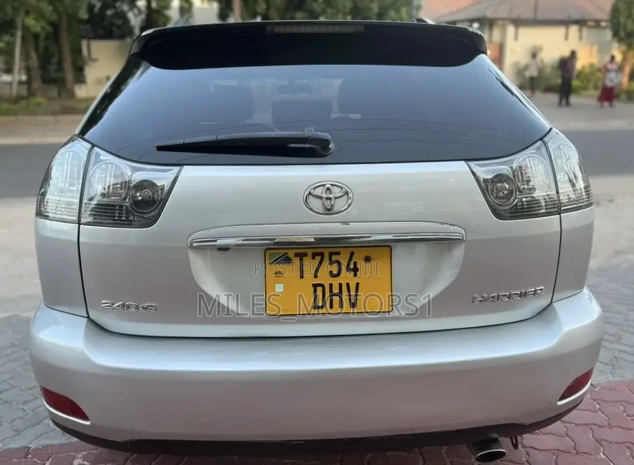 Toyota Harrier 2003 Silver