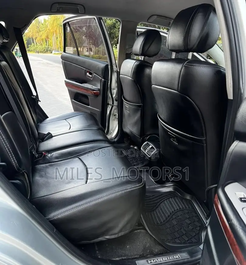 Toyota Harrier 2003 Silver