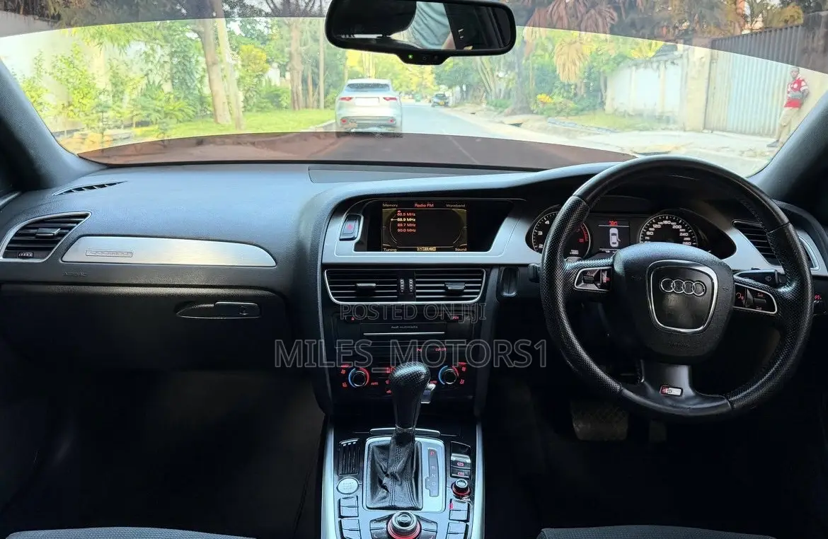 Audi A4 2011 Black