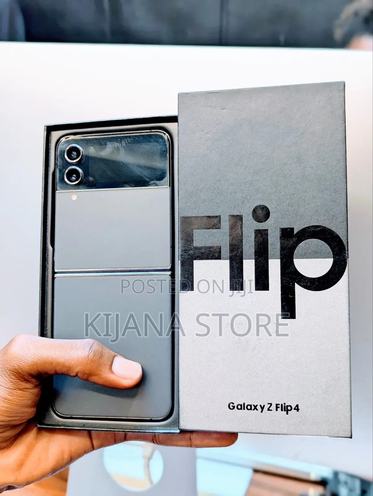 New Samsung Galaxy Z Flip4 128 GB Black