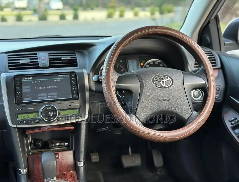 Toyota Premio 2009 Silver
