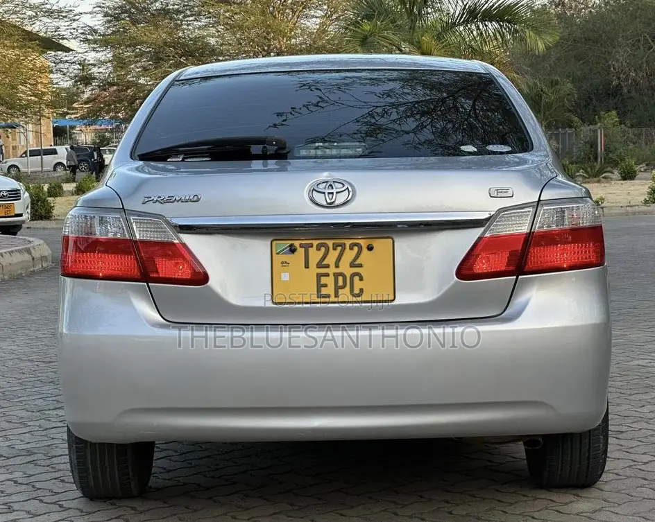 Toyota Premio 2009 Silver