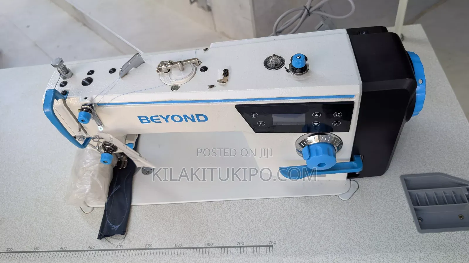 Beyond Industerial Sewing Machine Bj 6988e