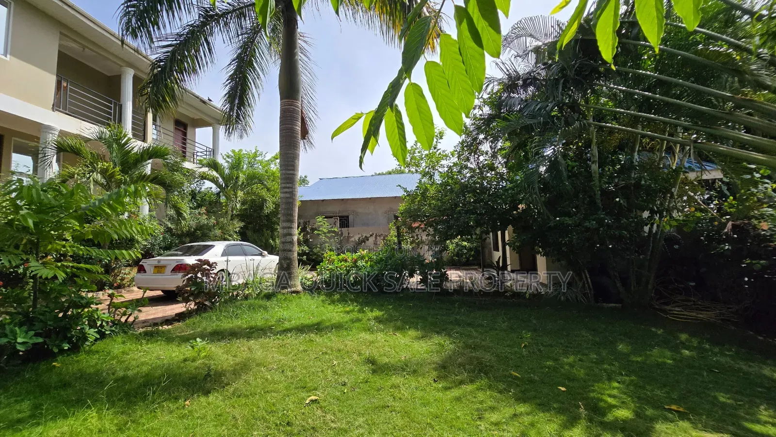 4bdrm House in Goba Center for sale