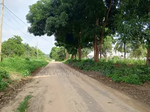 Kiwanja Kinauzwa Kimanzichana Getini