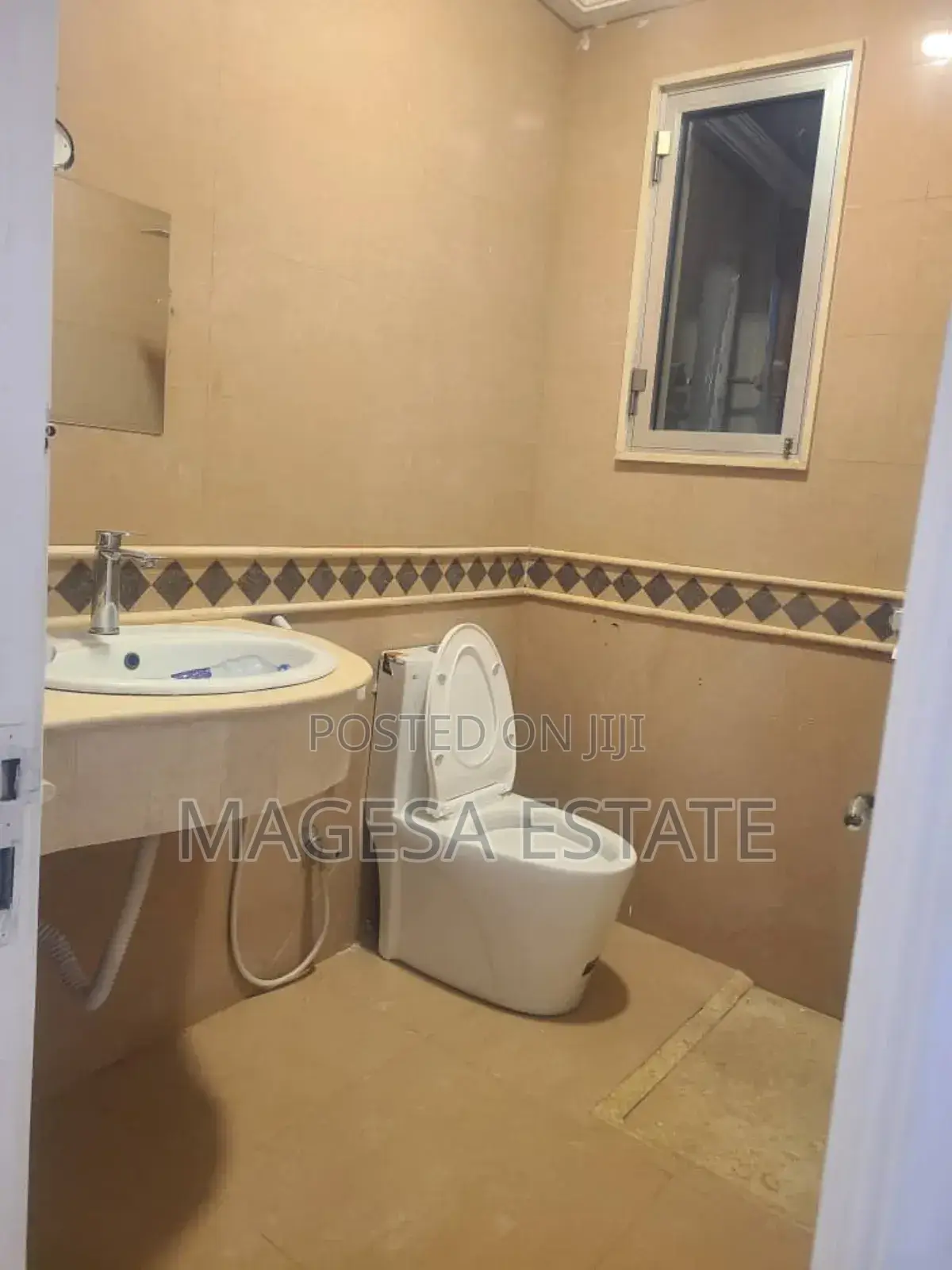 4bdrm Villa in Oysterbay for rent