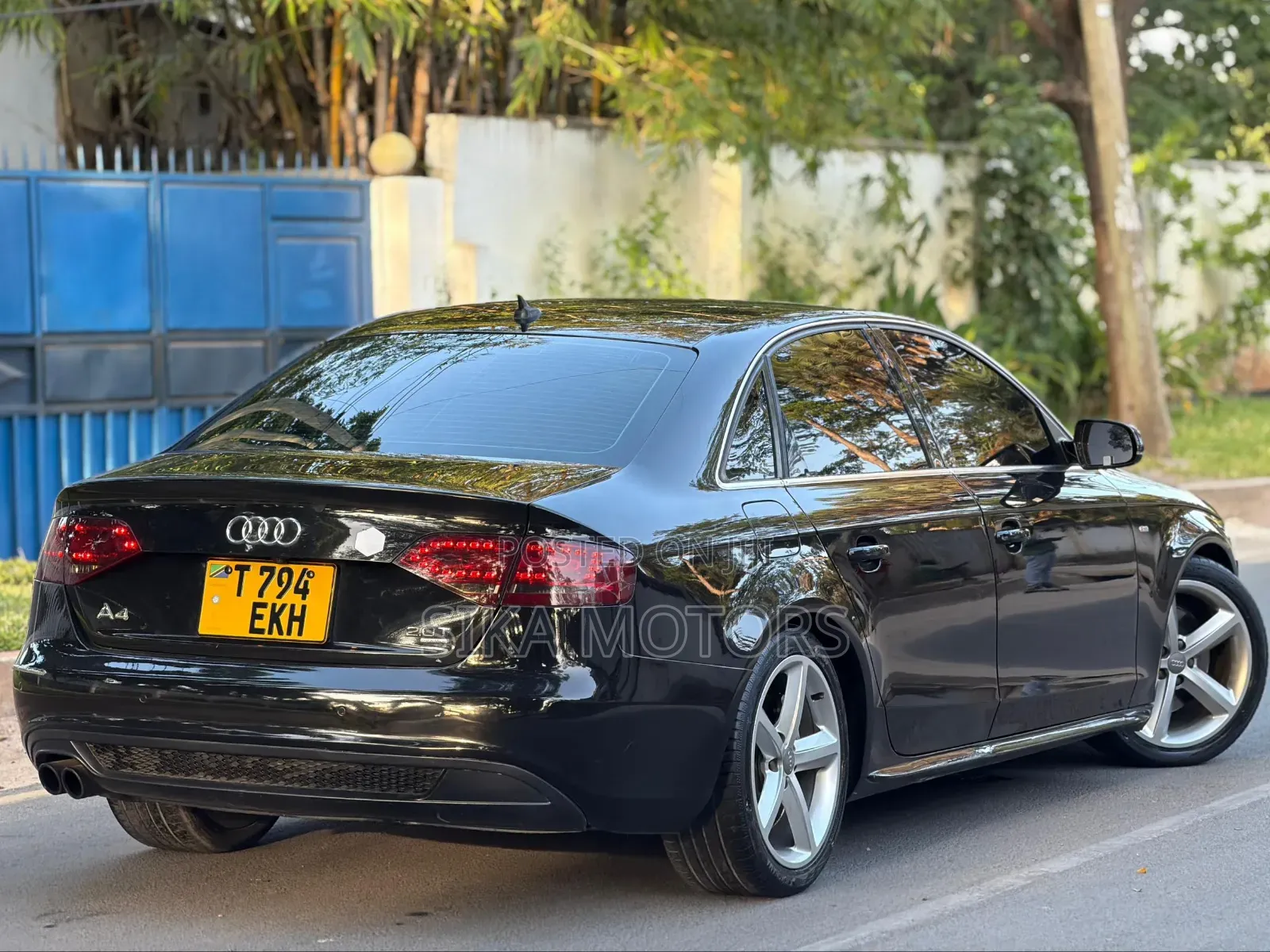 Audi A4 2011 Black