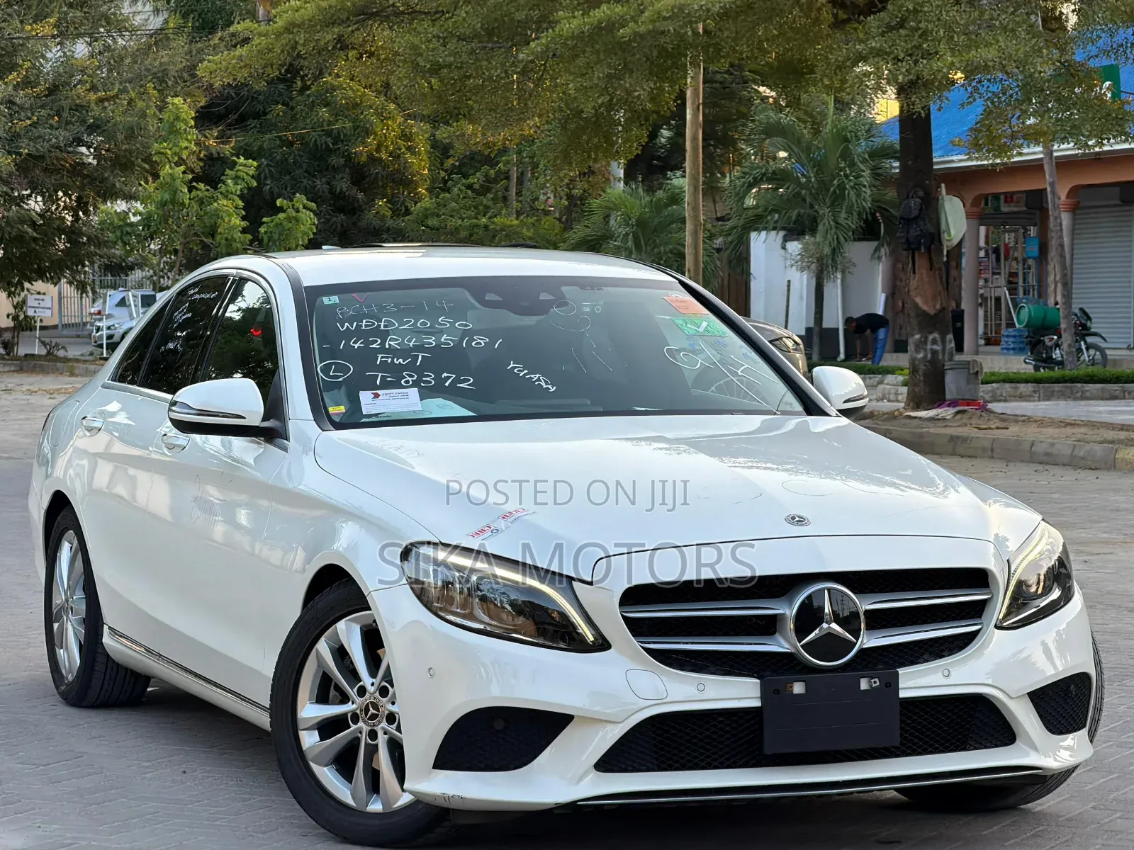 Mercedes-Benz C220 2018 White